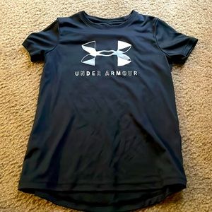 This black under armor is a size youth small.